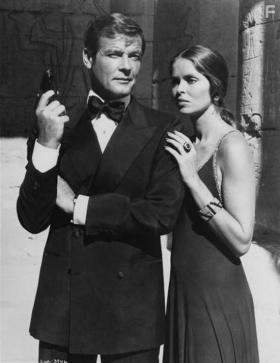 007: ,   , 1977 - 
